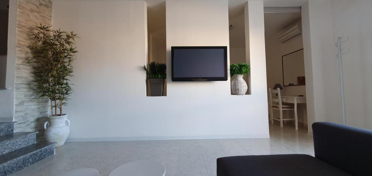 Sardinia Suites & Apartments -Casa-Loft A Pochi Passi Dal Centro- Santa Teresa Gallura Zewnętrze zdjęcie